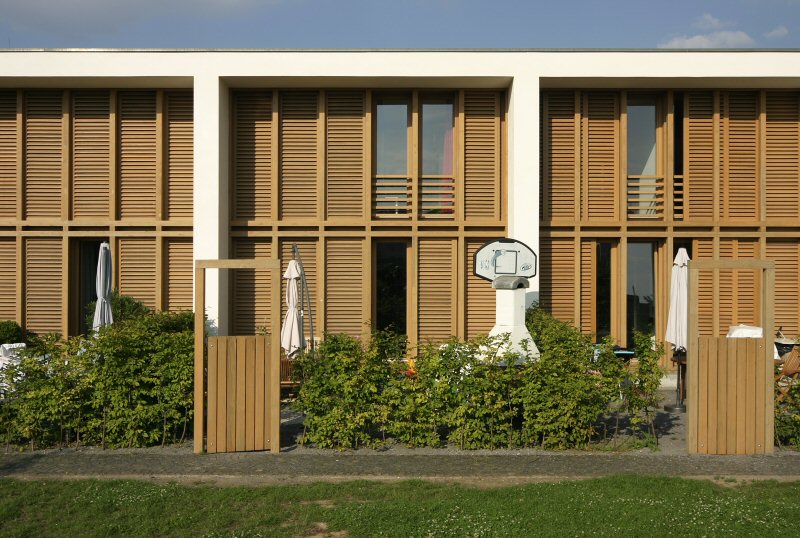 Wohnhöfe Auerberg: GarteneingangHäuserreihe